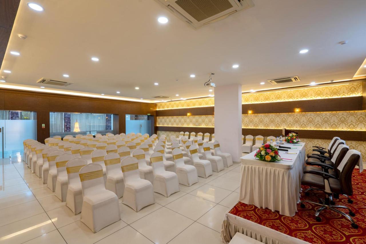 Nadiād Jalashray Resort מראה חיצוני תמונה